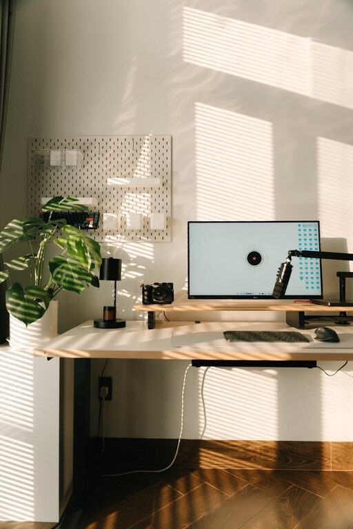 Tips for Creating a Relaxing Home Office Environment to Boost Productivity